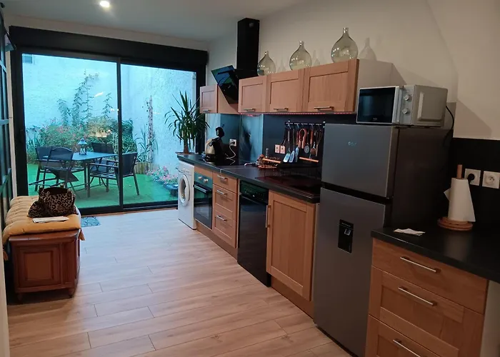 Petit Cocon Au Coeur De Апартаменты