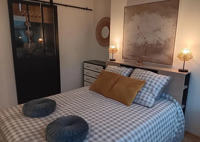 Petit Cocon Au Coeur De *